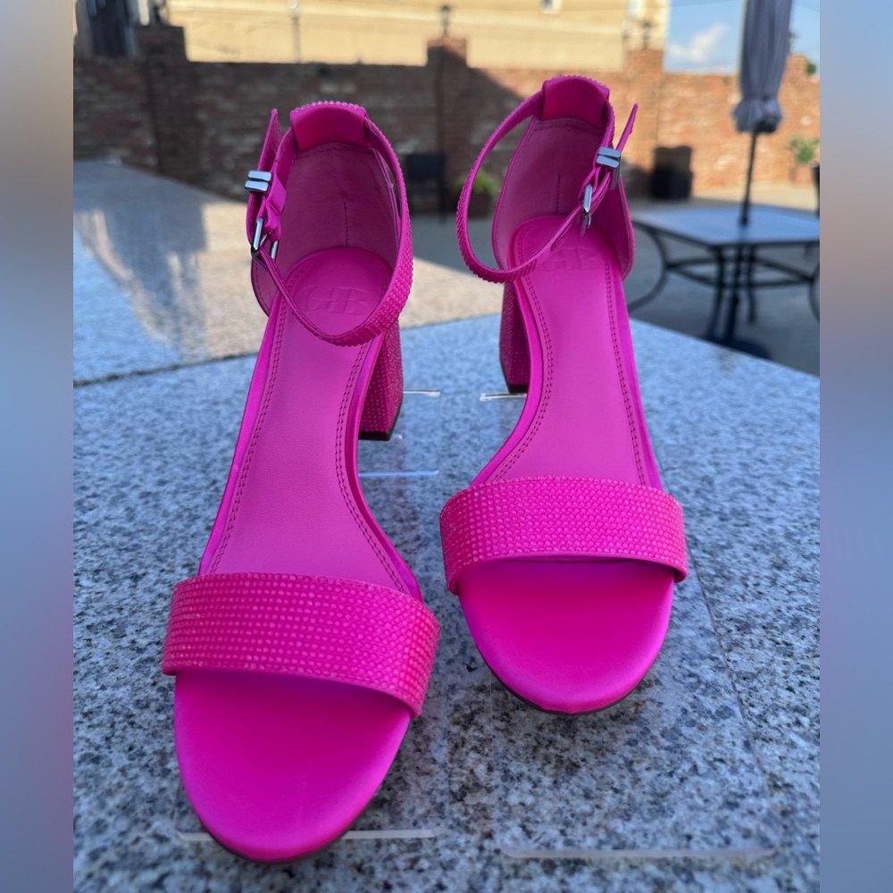 NWOT Gianni Bini Hot Pink Rhinestone Heeled Sandals